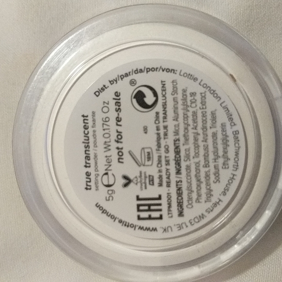 NWT Setting Powder - Picture 2 of 2